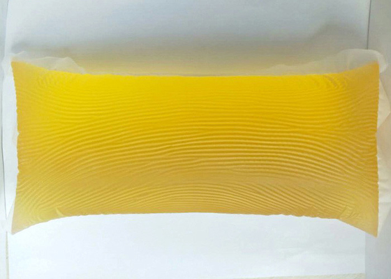 Màu vàng nhạt mờ APAO Solid Hot Melt Adhesive With Very Tack